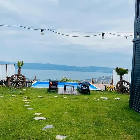 Manzaras Bungalov Hotel